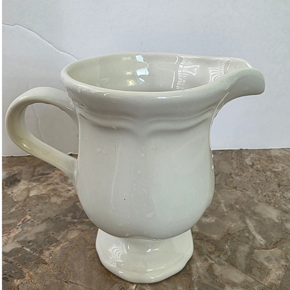 Mikasa French Countryside F9000 Creamer Pitcher Ivory Ceramic Footed Japan